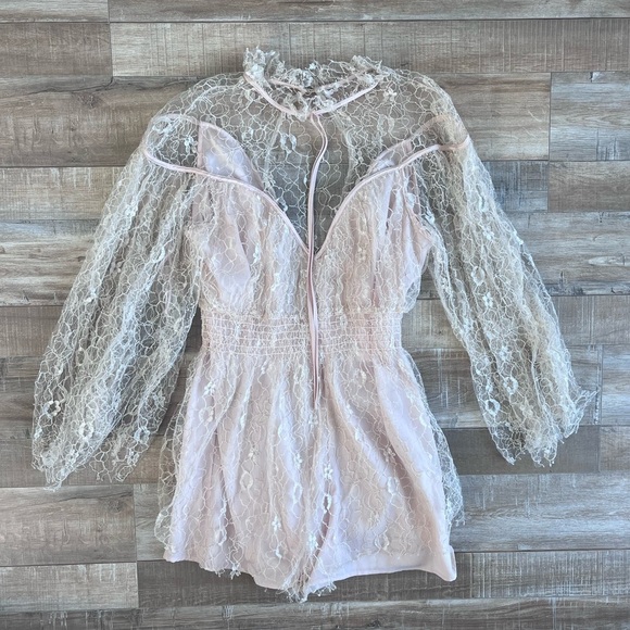 NWT Alice McCall Magicians Playsuit Size US4 - Picture 2 of 9